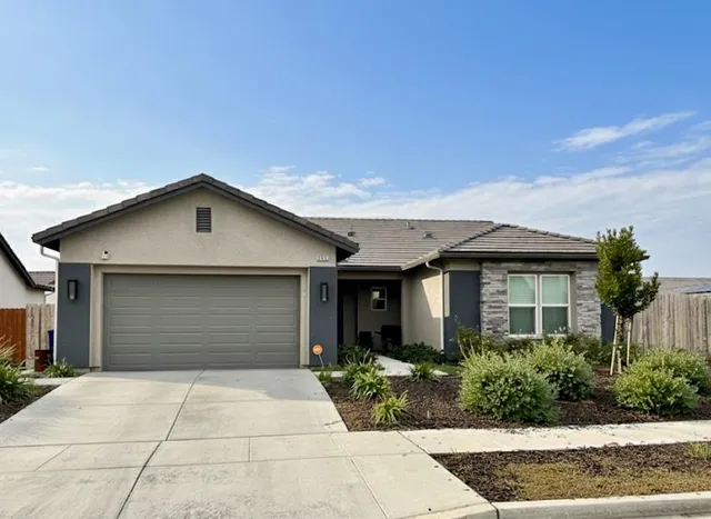 $590,000 | 2935 21st Avenue, Kingsburg, CA 93631