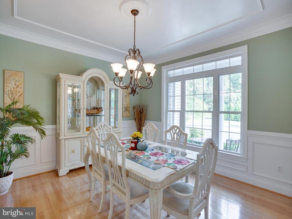 4021 Plum Point Road Huntingtown, MD 20639 - Photo 11 of 79 Dining Room