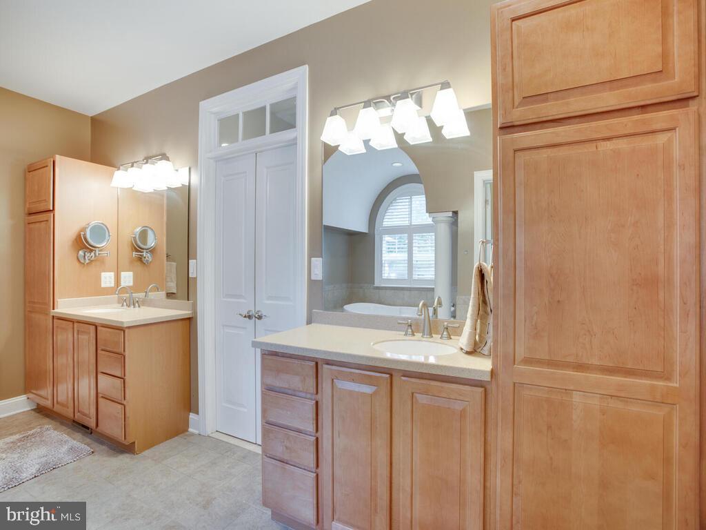 4021 Plum Point Road Huntingtown, MD 20639 - Photo 33 of 79 Main Floor Master Bathroom