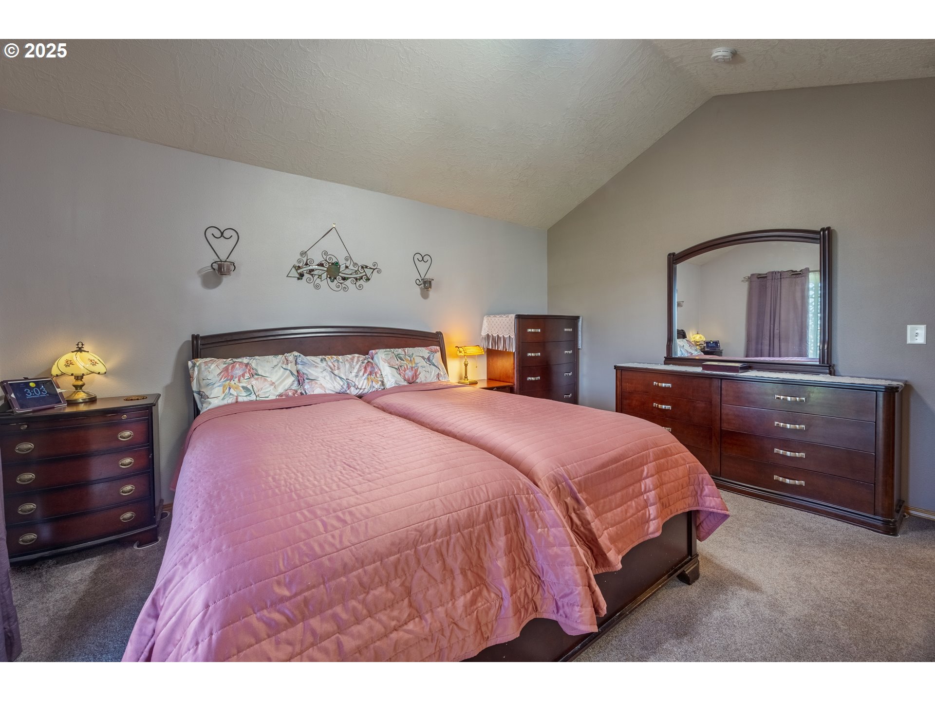 788 Southeast Meadows Loop Sheridan, OR 97378 - Photo 21 of 45 a bedroom with a bed and a dresser