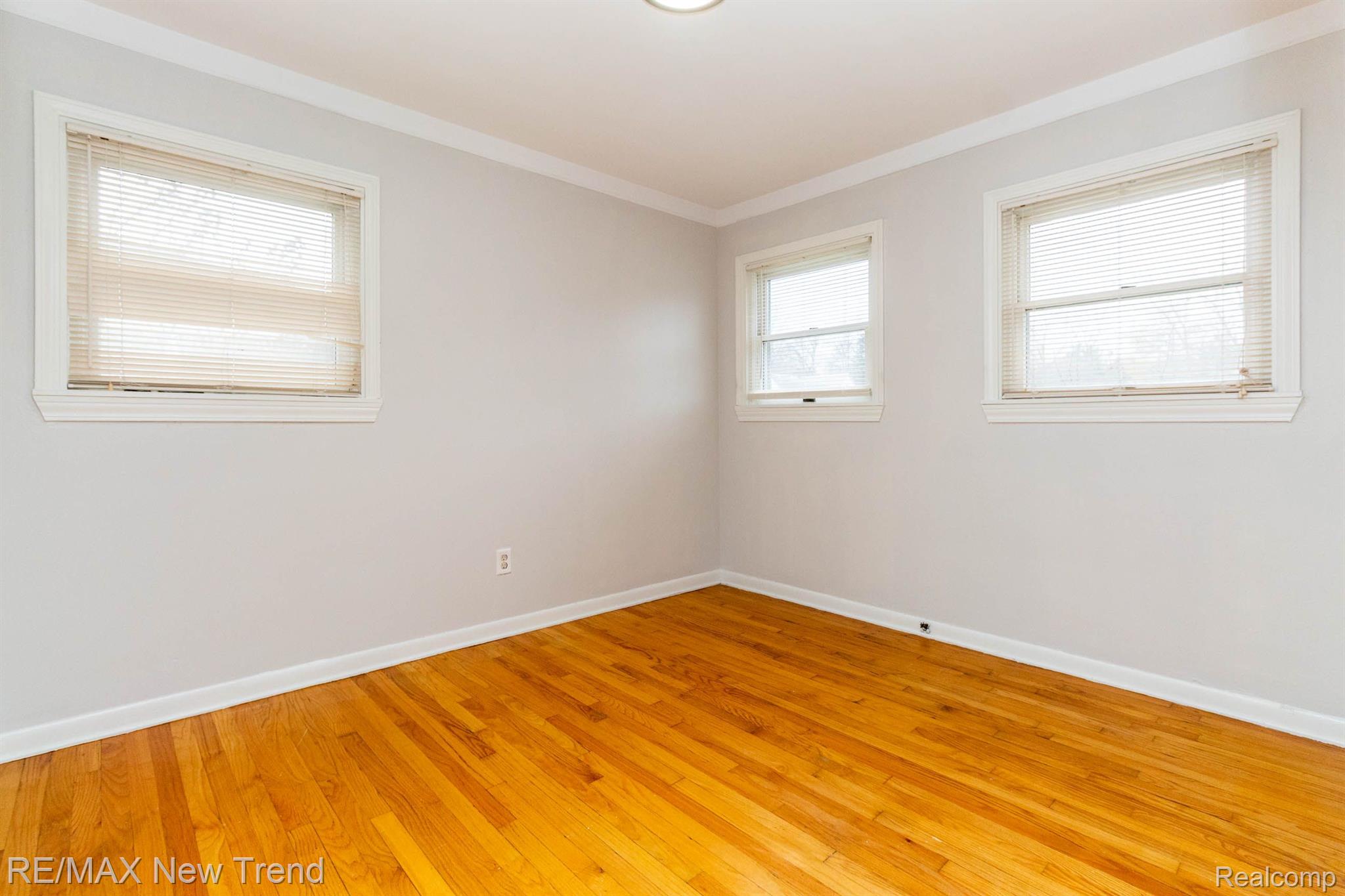 9744 Farmington Road Livonia, MI 48150 - Photo 19 of 36 Gallery Image 19