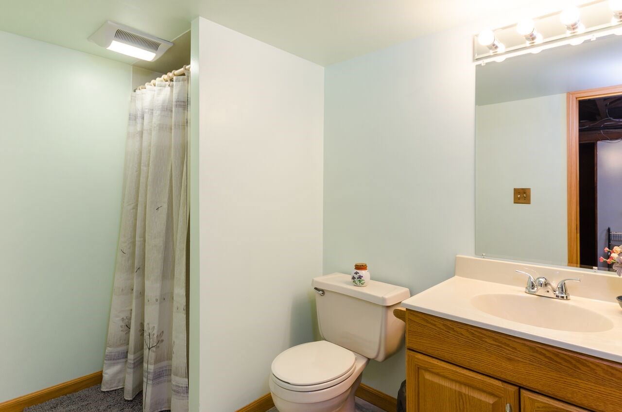 22 Wethersfield Road Nashua, NH 03062 - Photo 18 of 19