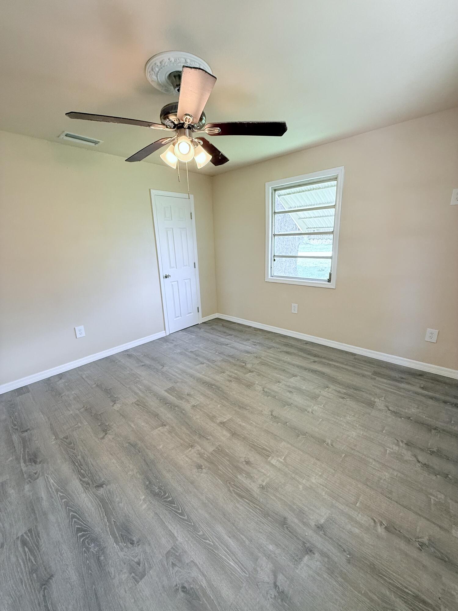 1025 Ash Circle Okeechobee, FL 34974 - Photo 18 of 26 IMG_1801