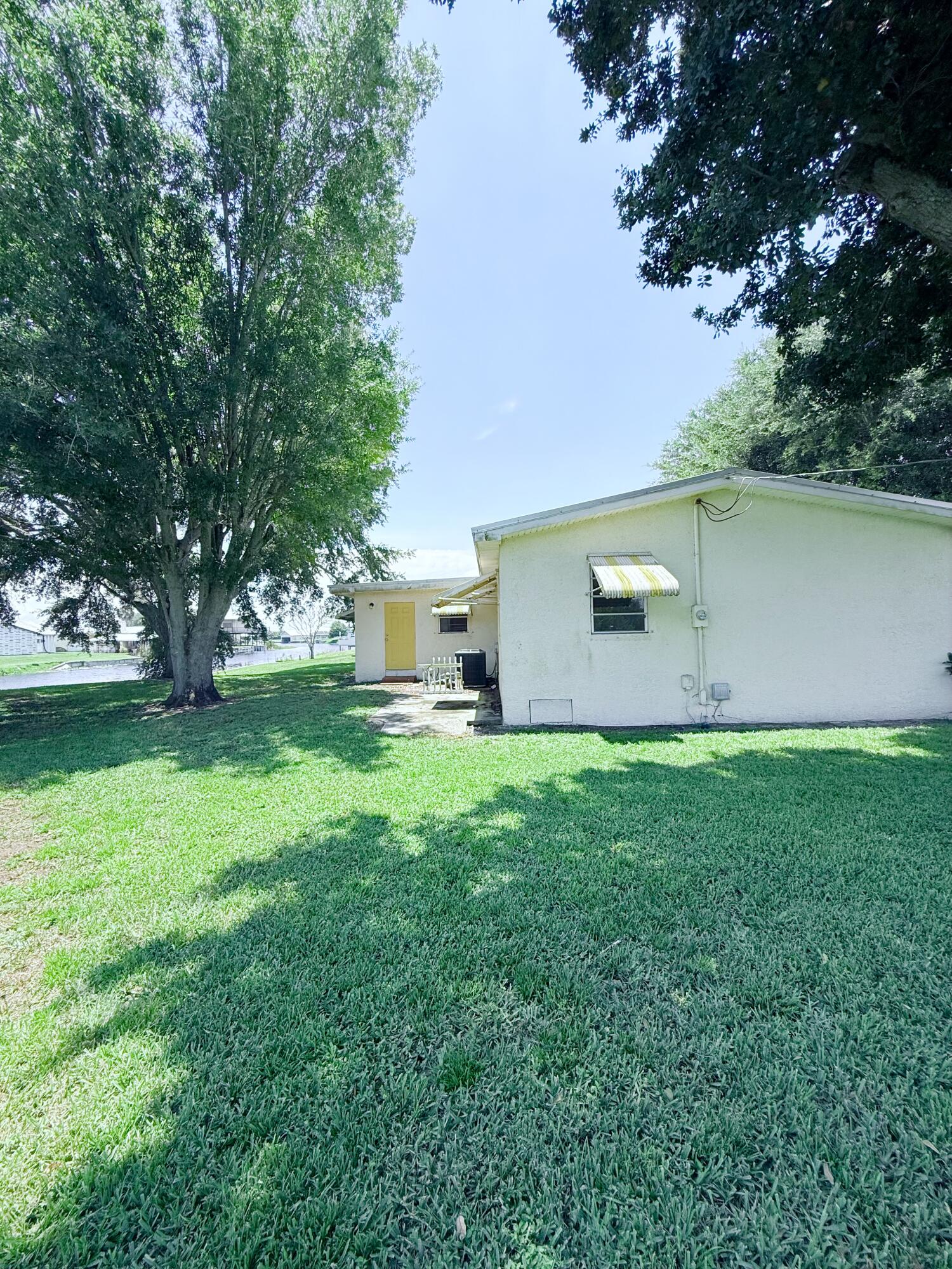 1025 Ash Circle Okeechobee, FL 34974 - Photo 23 of 26 IMG_1821