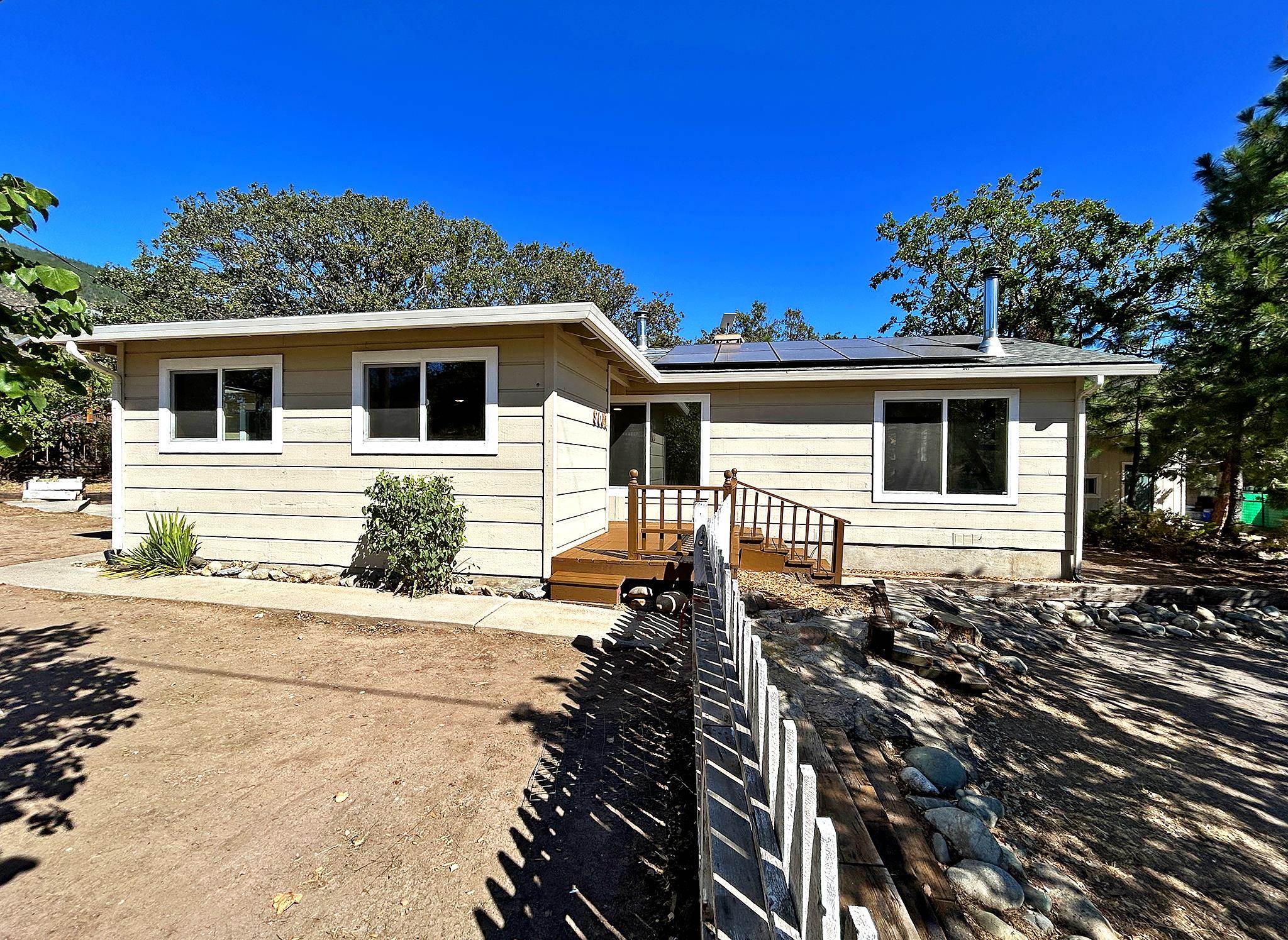 9001 Guys Gulch Road Yreka, CA 96097 - Photo 36 of 38 Gallery Image 36