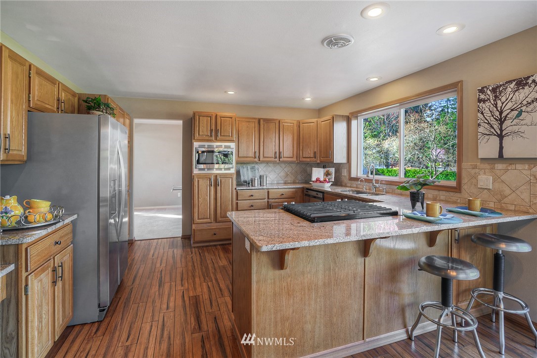 7944 68th Loop Southeast Olympia, WA 98513 - Photo 11 of 39 Gallery Image 11
