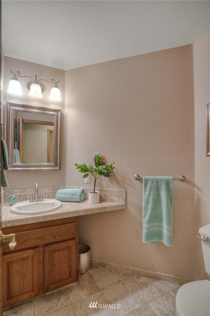 7944 68th Loop Southeast Olympia, WA 98513 - Photo 15 of 39 Gallery Image 15