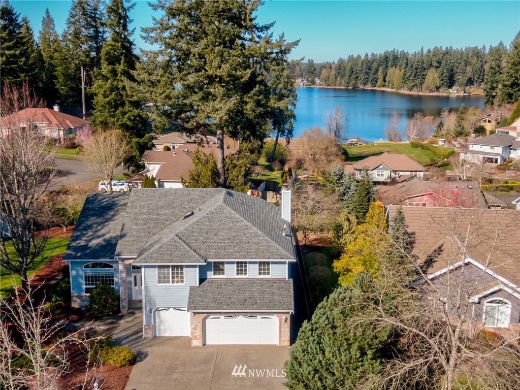 7944 68th Loop Southeast Olympia, WA 98513 - Photo 3 of 39 Gallery Image 3