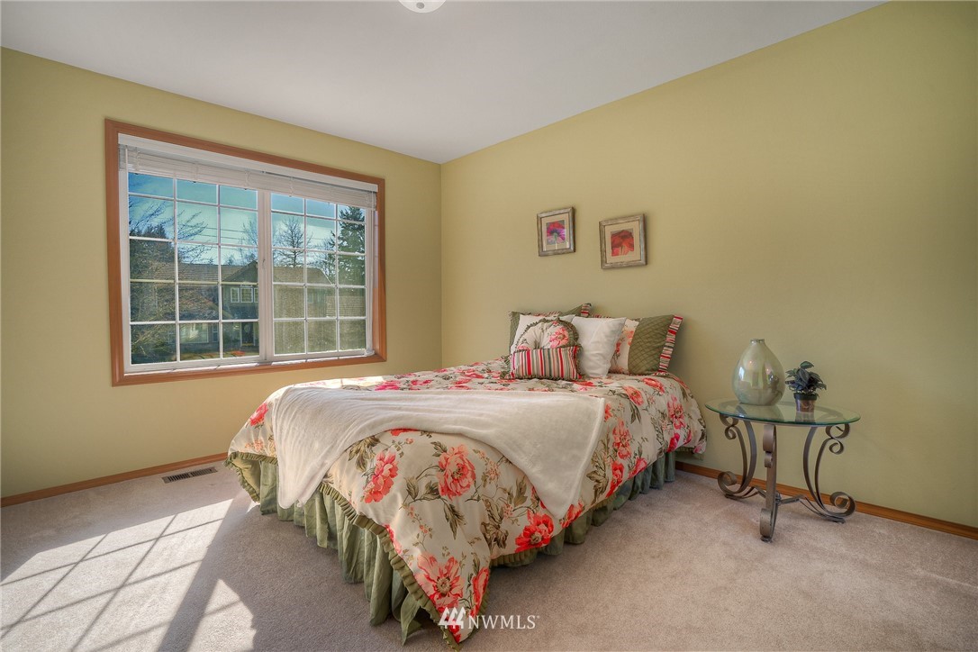 7944 68th Loop Southeast Olympia, WA 98513 - Photo 22 of 39 Gallery Image 22