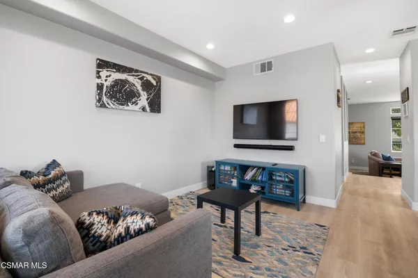 $810,000 | 378 Westlake Vista Lane, Thousand Oaks, CA 91362