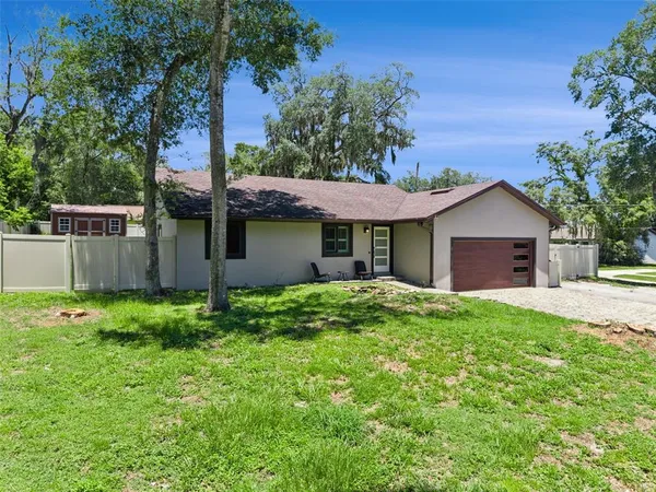 $2,800 | 523 Fern Street, Oviedo, FL 32765