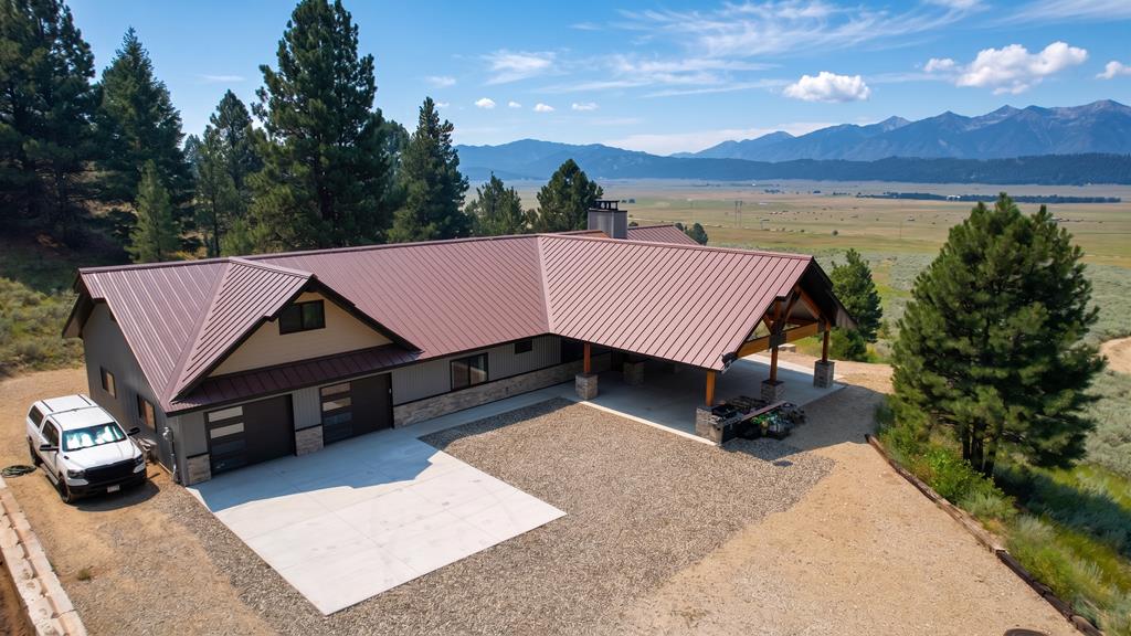 10220 Skunk Creek Road Cascade, ID 83611 - Photo 3 of 68 Gallery Image 3