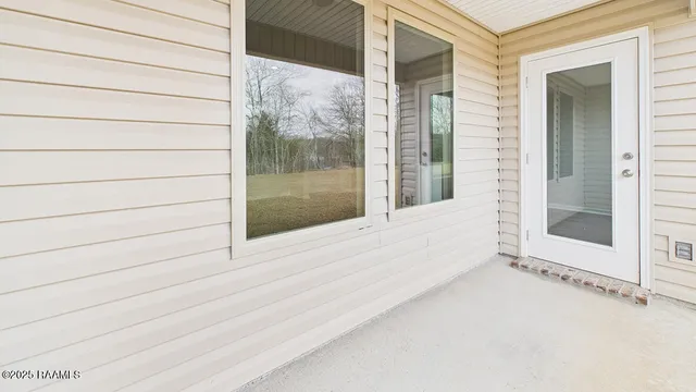 $207,000 | 148 Cottage Cove, Maurice, LA 70555