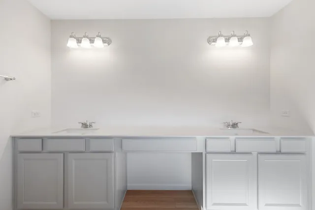 $5,995 | 1889 Bent Grass Way, Bolingbrook, IL 60490