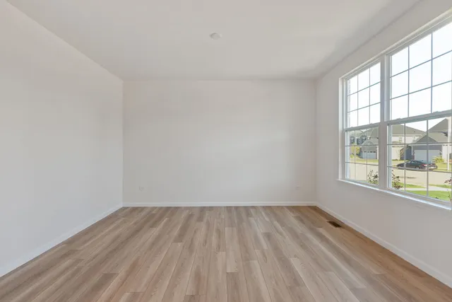 $5,995 | 1889 Bent Grass Way, Bolingbrook, IL 60490