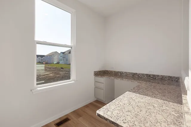 $5,995 | 1889 Bent Grass Way, Bolingbrook, IL 60490