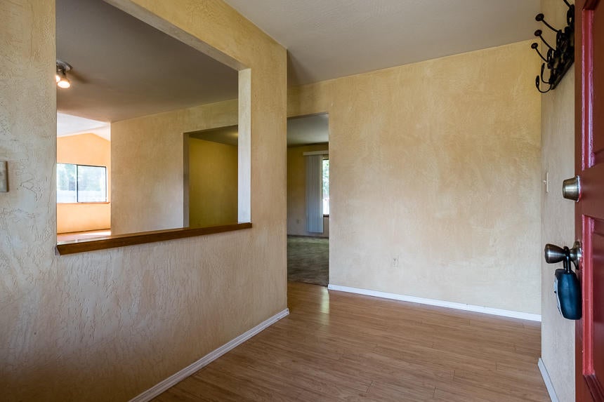 2566 Roberts Road Medford, OR 97504 - Photo 5 of 34 2566 Roberts2-1