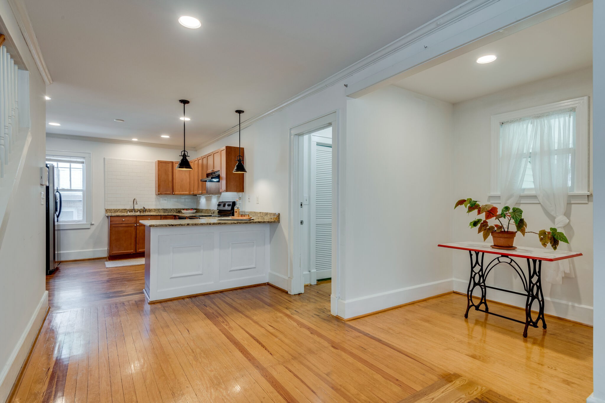 1405 Riverside Drive Nashville, TN 37206 - Photo 7 of 30 Gallery Image 7