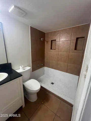 $2,300 | 4525 East Alta Vista Road, Phoenix, AZ 85042