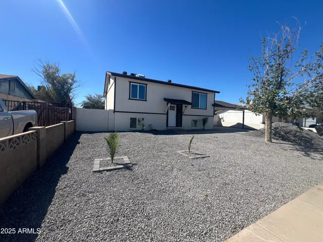 $2,300 | 4525 East Alta Vista Road, Phoenix, AZ 85042