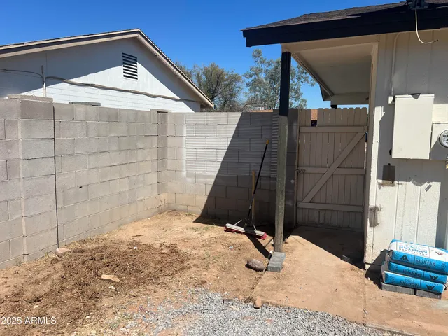 $2,300 | 4525 East Alta Vista Road, Phoenix, AZ 85042