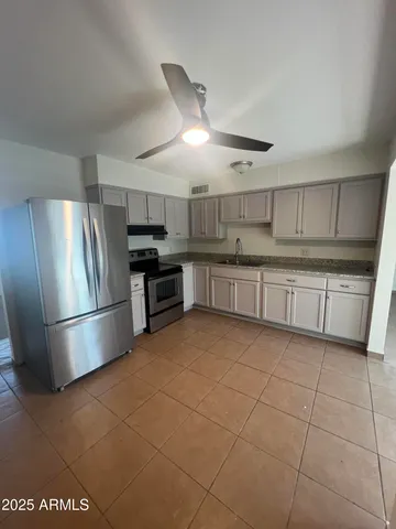 $2,300 | 4525 East Alta Vista Road, Phoenix, AZ 85042
