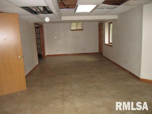 2461 Reggie Ridge Road Muscatine, IA 52761 - Photo 7 of 17 Gallery Image 7