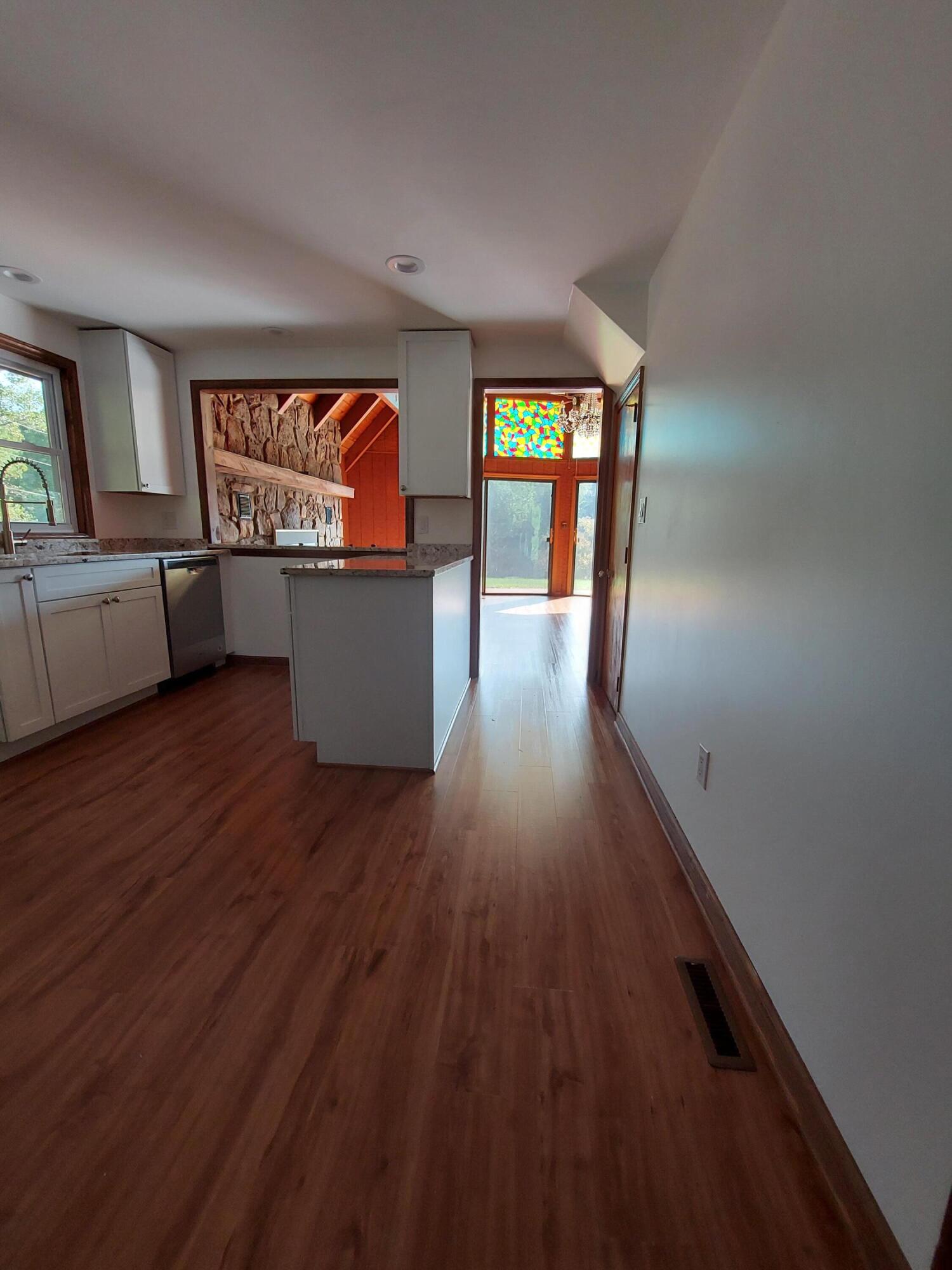 175 White Street Erwin, TN 37650 - Photo 15 of 51 20220919_161218