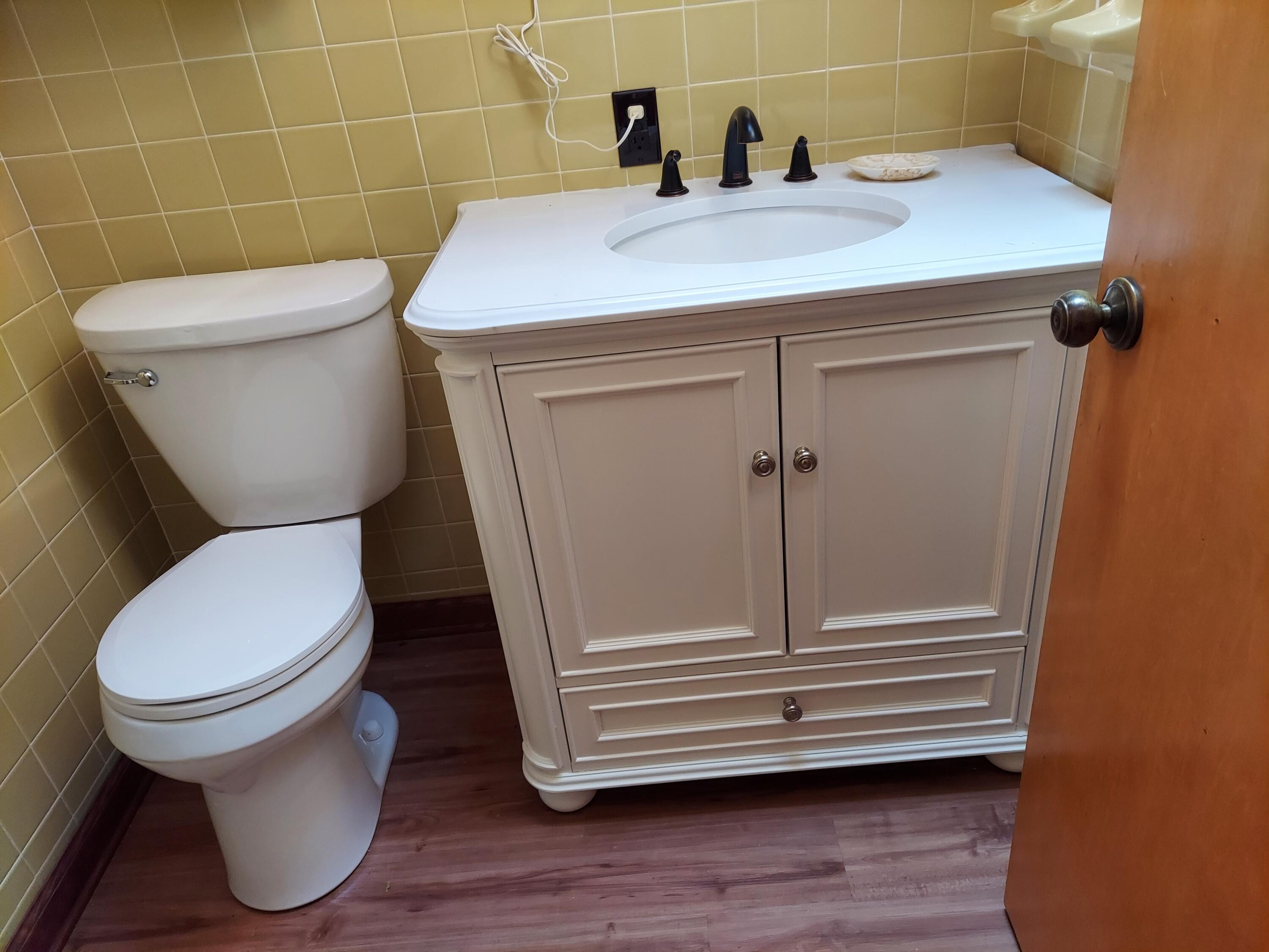 175 White Street Erwin, TN 37650 - Photo 35 of 51 20220919_160721