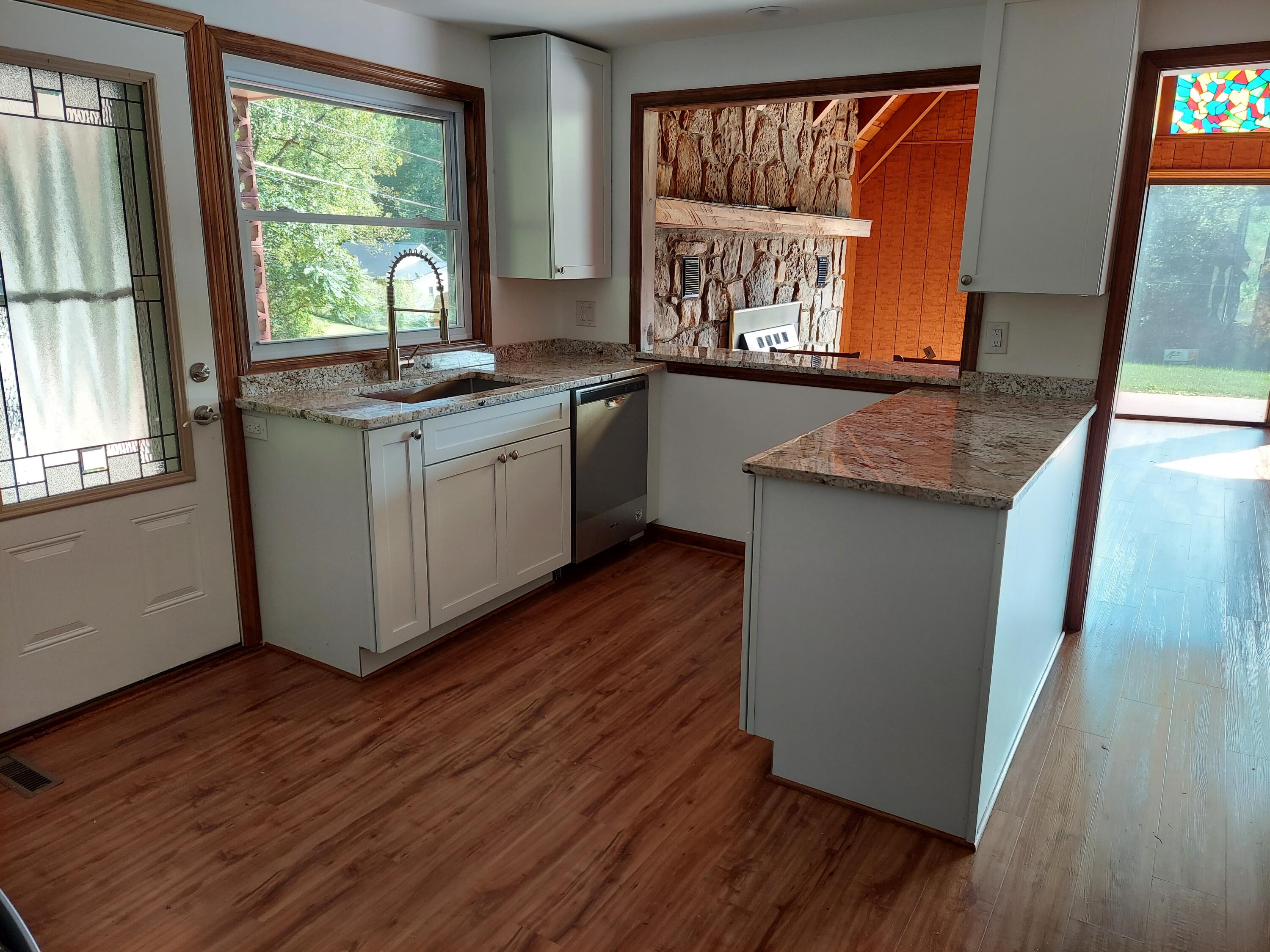 175 White Street Erwin, TN 37650 - Photo 8 of 51 20220919_160338