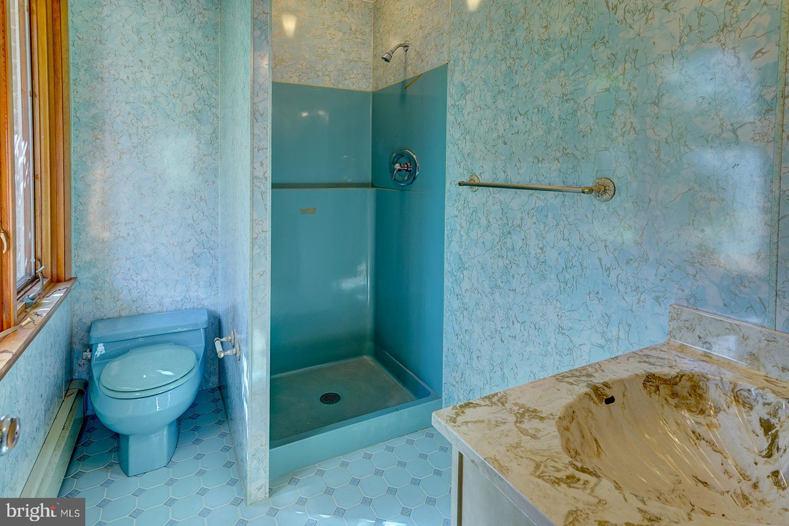 120 West Hillendale Road Kennett Square, PA 19348 - Photo 16 of 21 Primary BR En Suite Bathroom