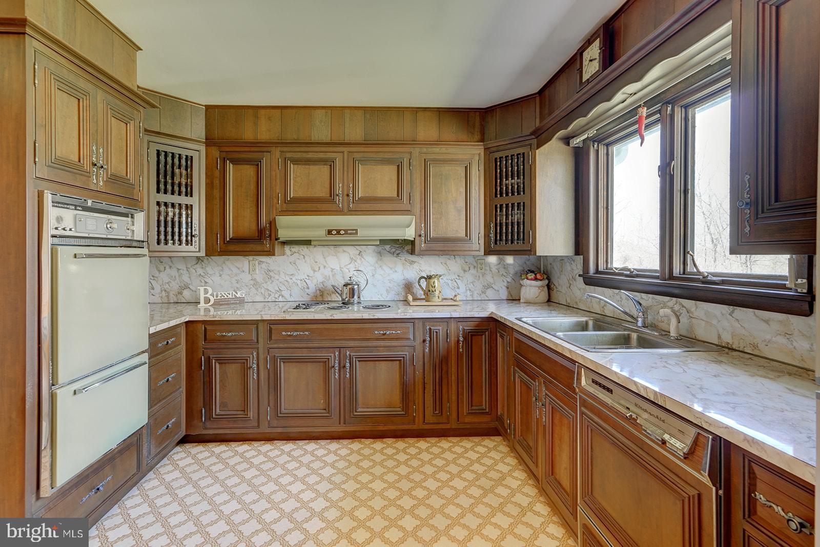 120 West Hillendale Road Kennett Square, PA 19348 - Photo 8 of 21 Kitchen