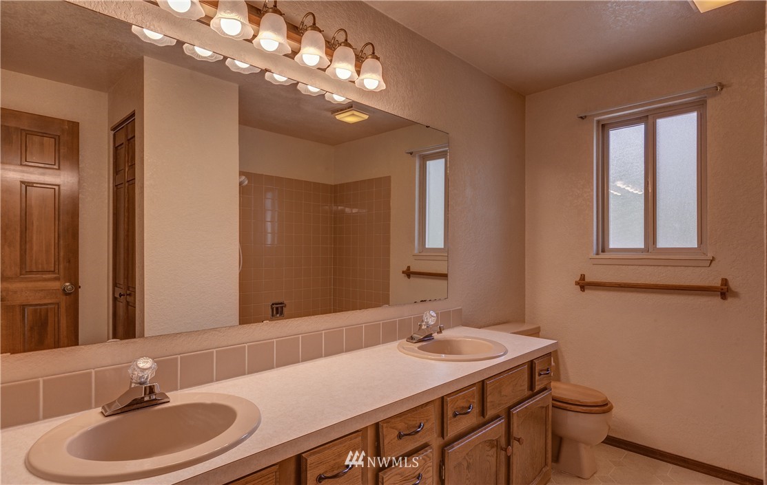 992 Shaw Road Ferndale, WA 98248 - Photo 11 of 25