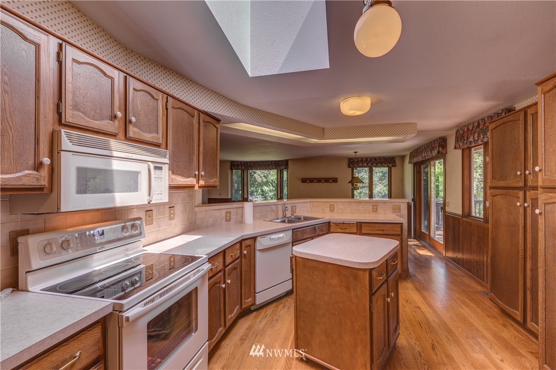 992 Shaw Road Ferndale, WA 98248 - Photo 6 of 25