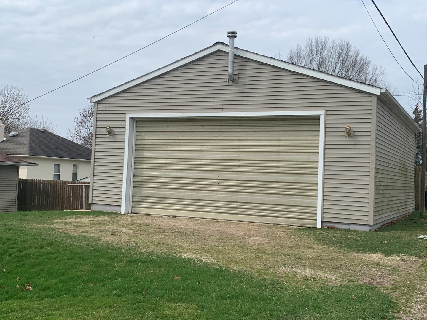 212 West Iowa Street Spring Valley, IL 61362 - Photo 18 of 18 a front view of a house with a yard
