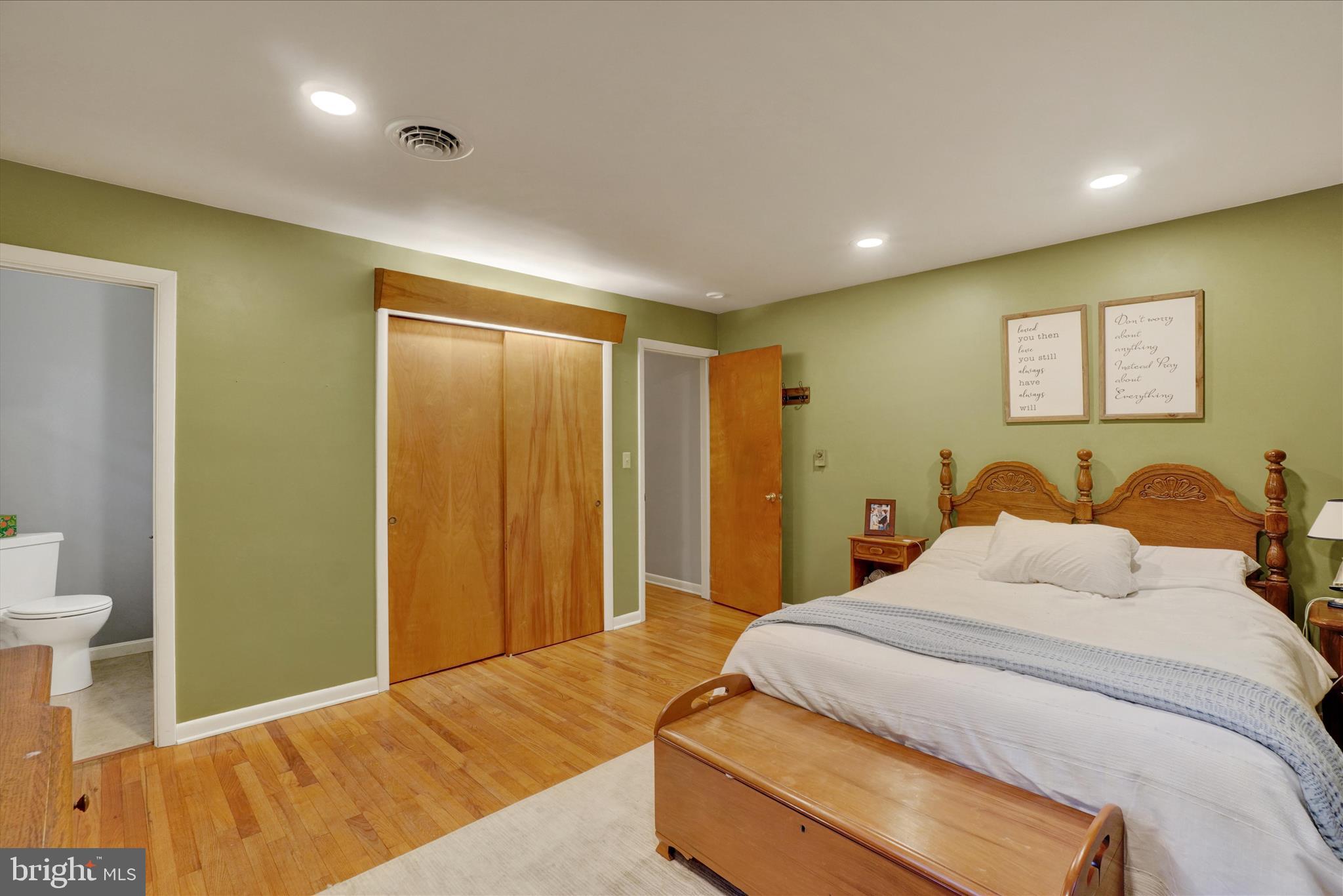 537 Miller Road Elizabethtown, PA 17022 - Photo 16 of 41 Primary Bedroom