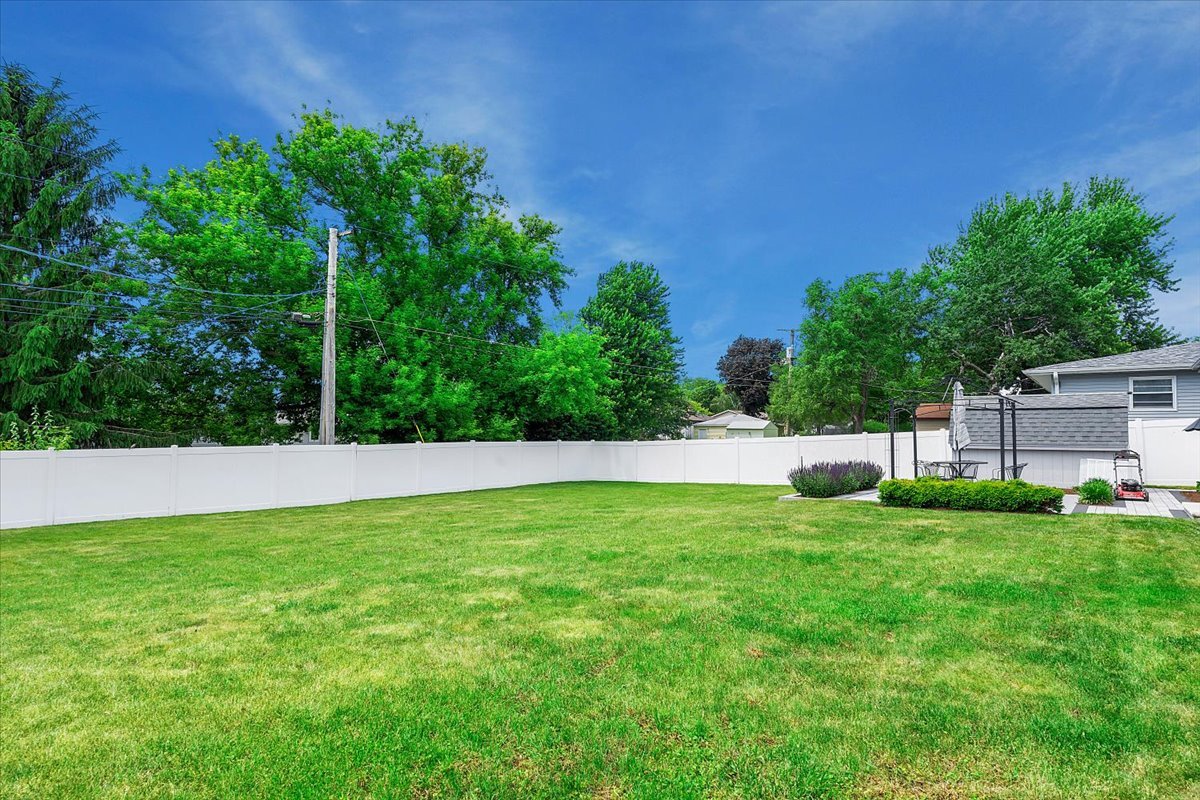 904 Obrien Street Harvard, IL 60033 - Photo 29 of 35