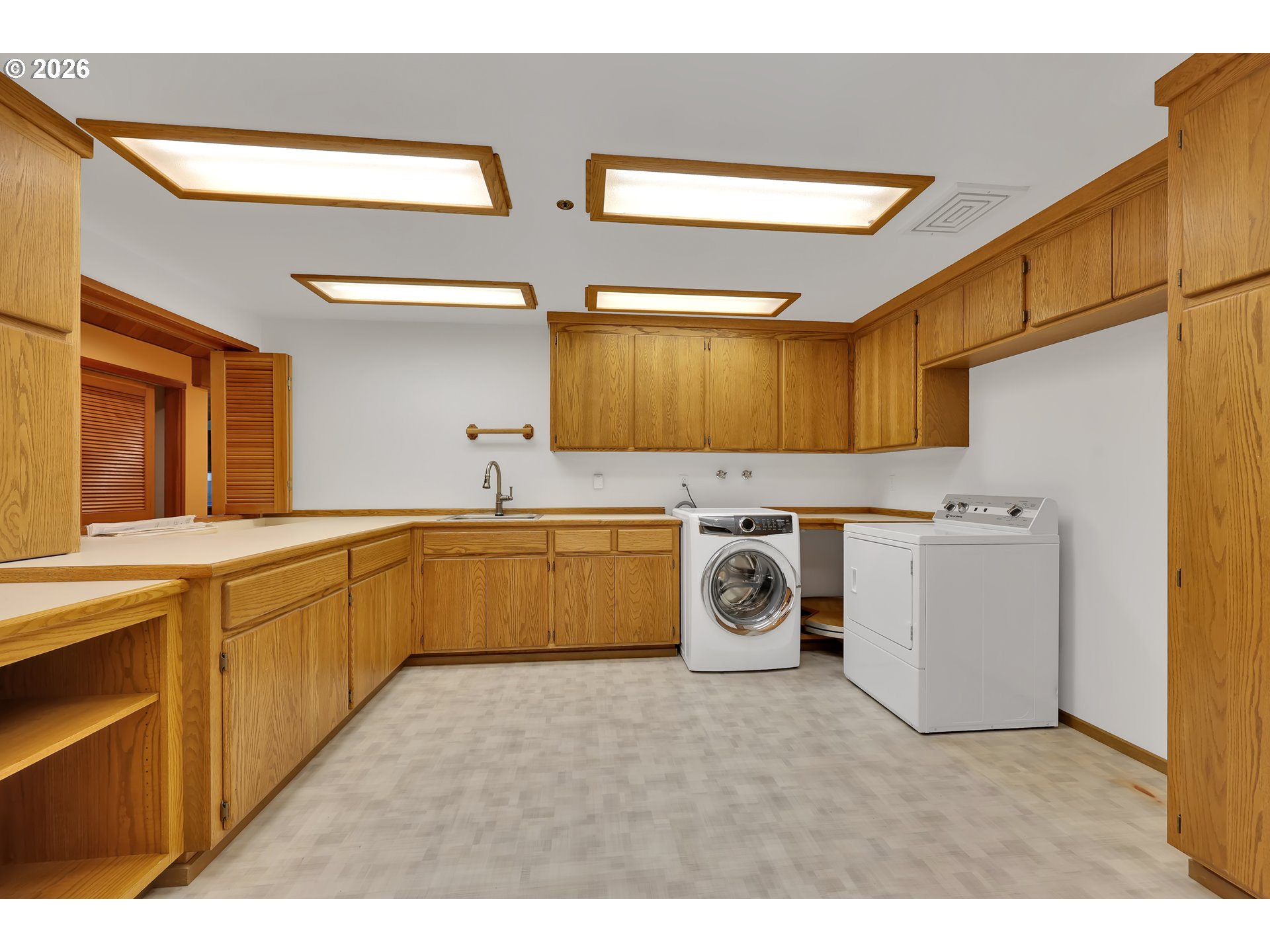85368 Ridge Top Drive Eugene, OR 97405 - Photo 24 of 48 Utility Room