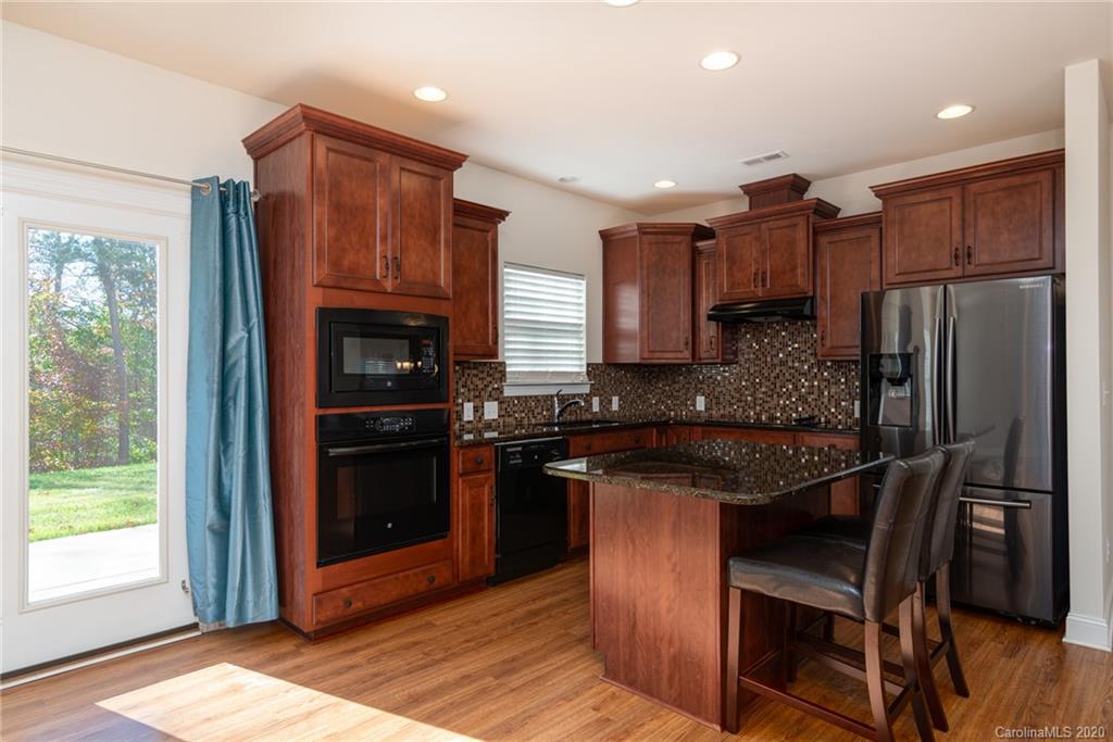 6606 Bluegill Road Charlotte, NC 28216 - Photo 4 of 20 Gallery Image 4