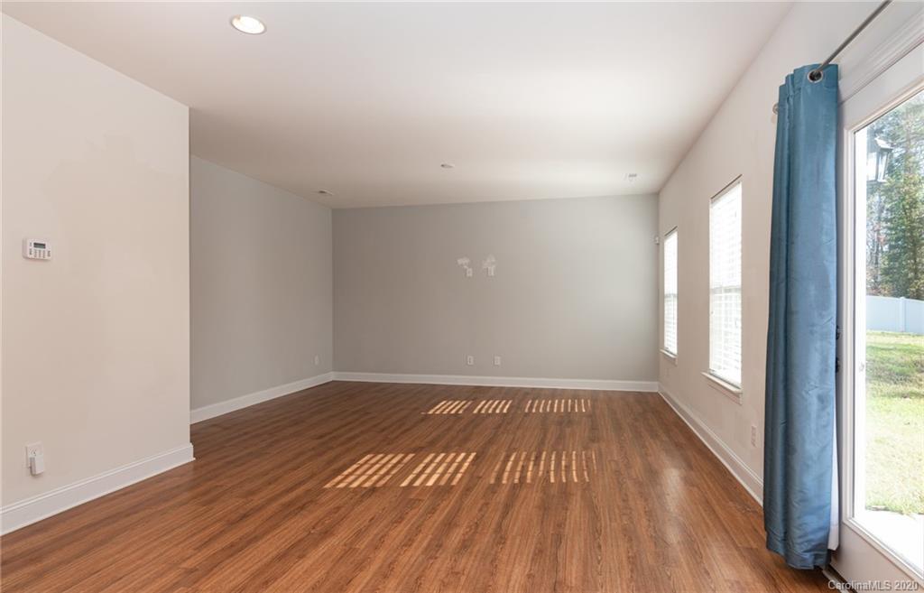 6606 Bluegill Road Charlotte, NC 28216 - Photo 6 of 20 Gallery Image 6