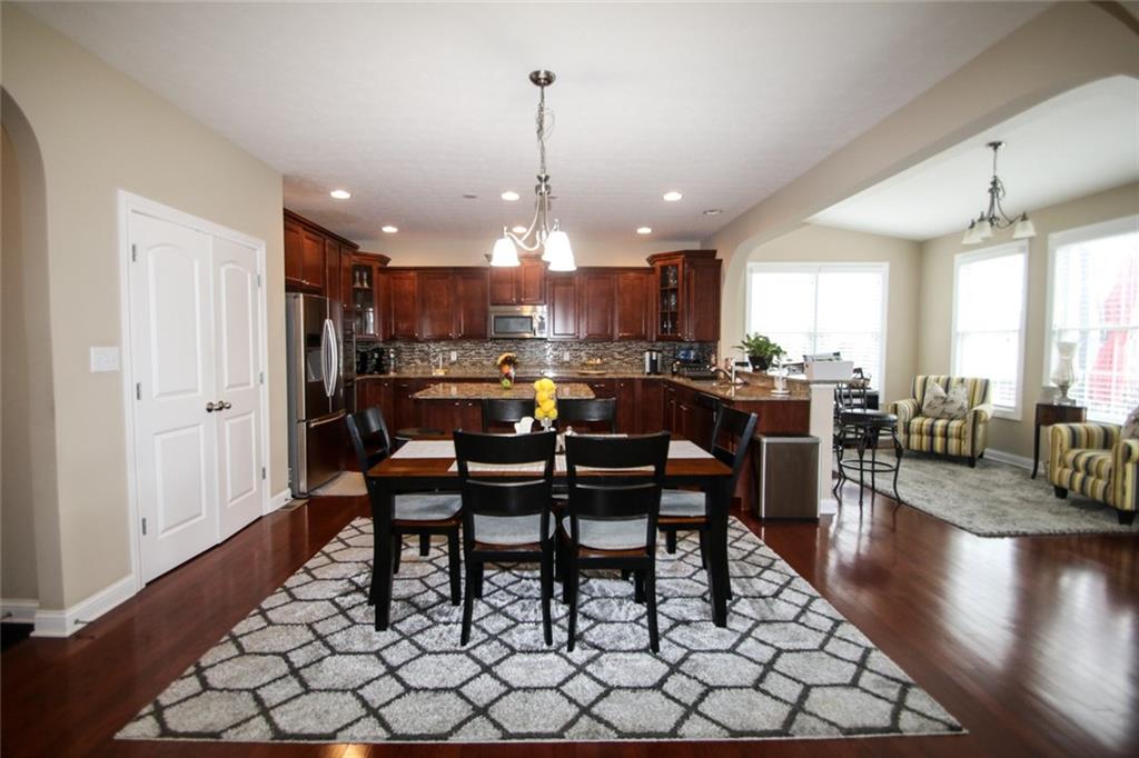 6115 Roxburgh Place Noblesville, IN 46062 - Photo 11 of 38 Gallery Image 11
