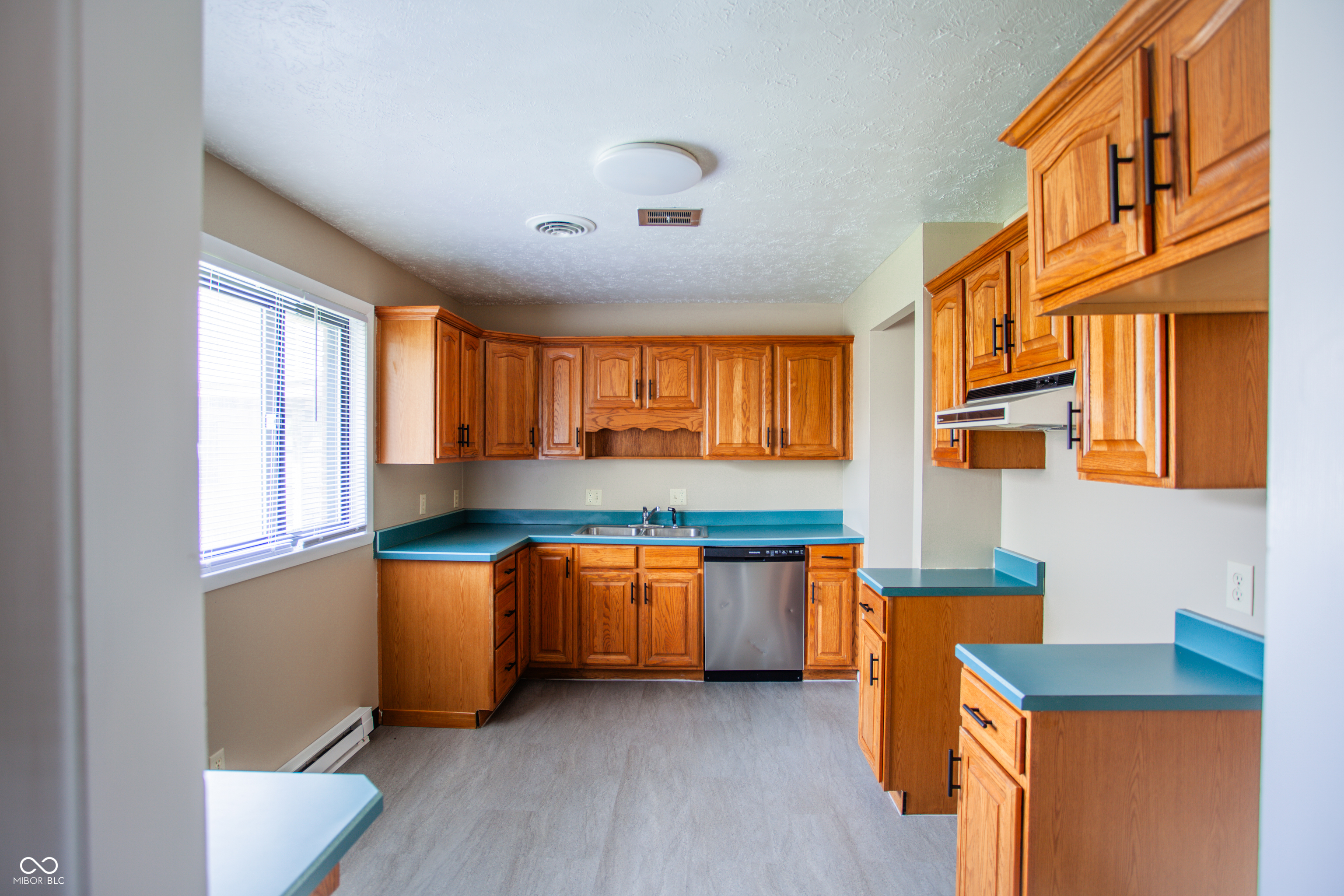 1162 McClure Road Columbus, IN 47201 - Photo 5 of 16 Gallery Image 5