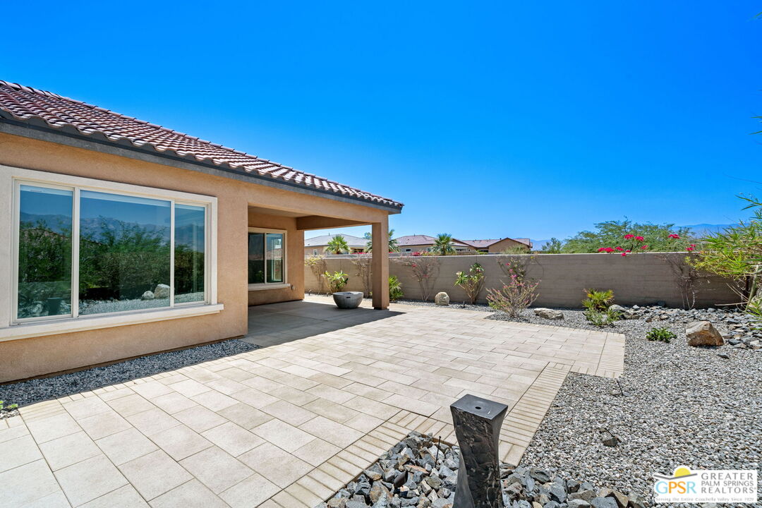 23 Sherry Rancho Mirage, CA 92270 - Photo 7 of 43