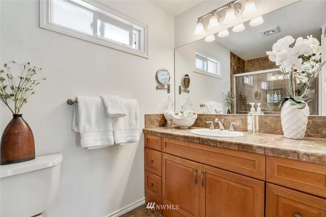 14813 Southeast 113th Street Renton, WA 98059 - Photo 12 of 25