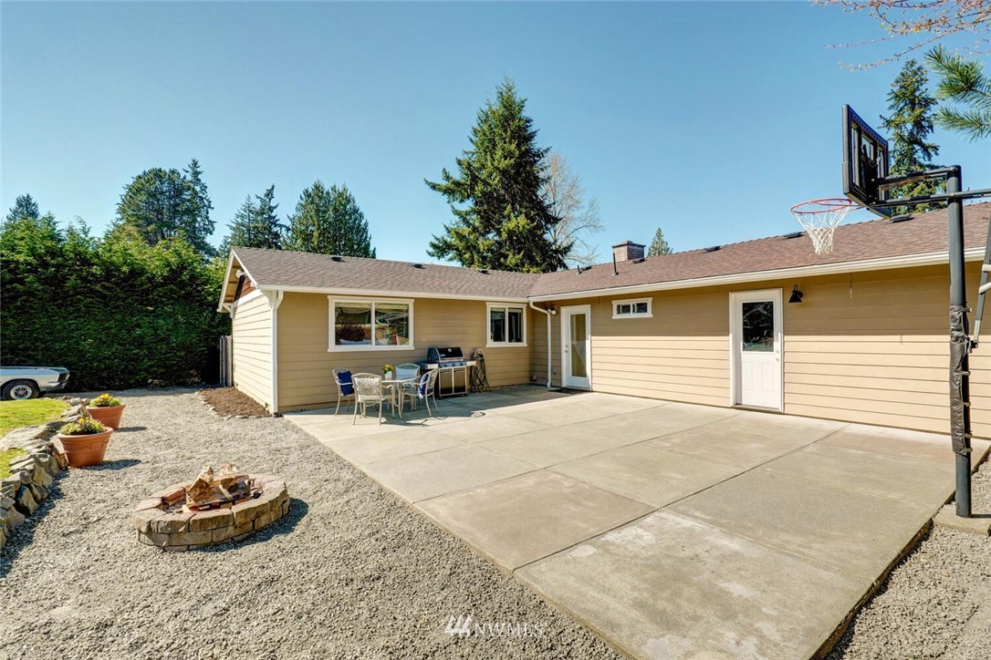 14813 Southeast 113th Street Renton, WA 98059 - Photo 18 of 25