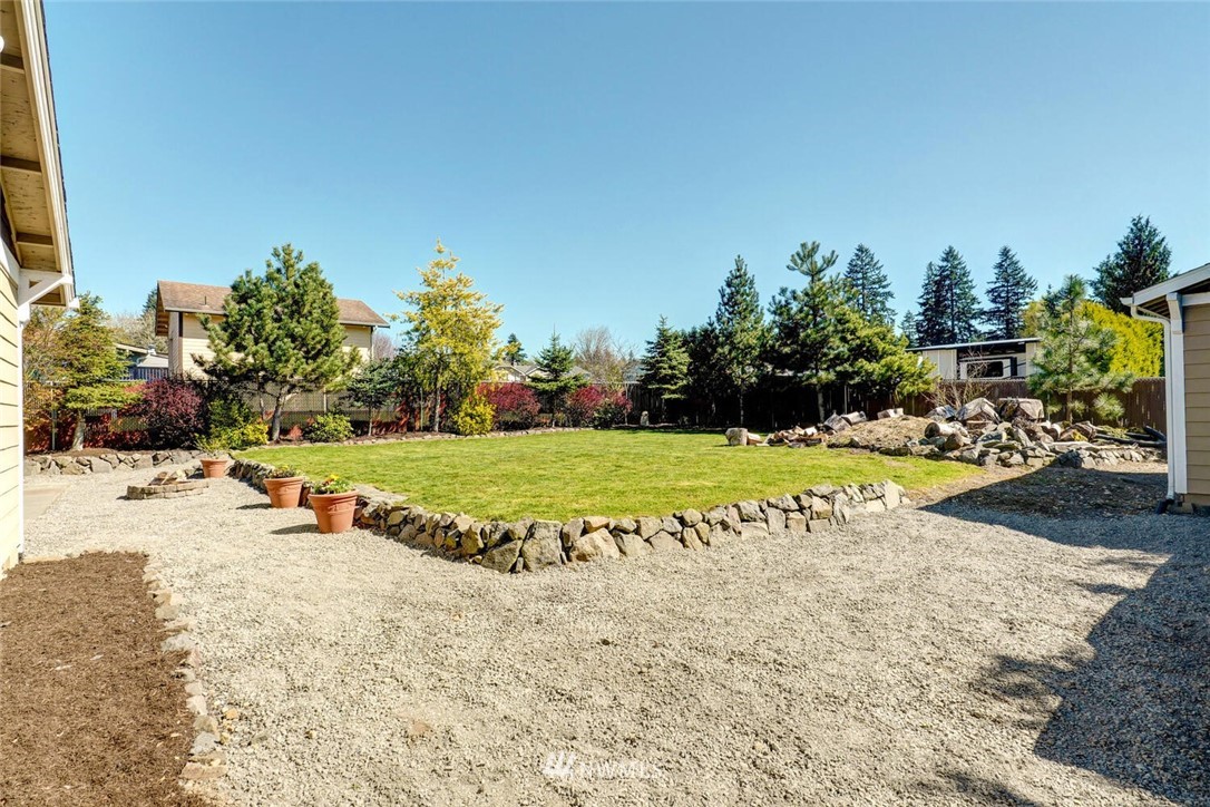 14813 Southeast 113th Street Renton, WA 98059 - Photo 22 of 25