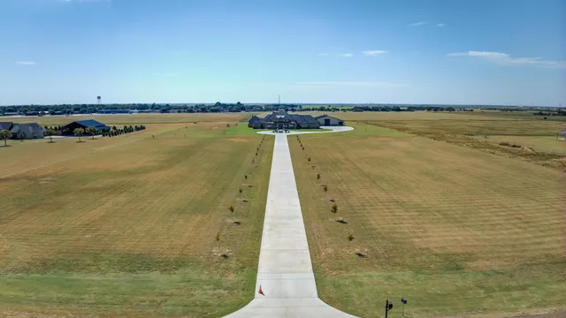 $2,200,000 | 8216 East County Road 6100, Idalou, TX 79329