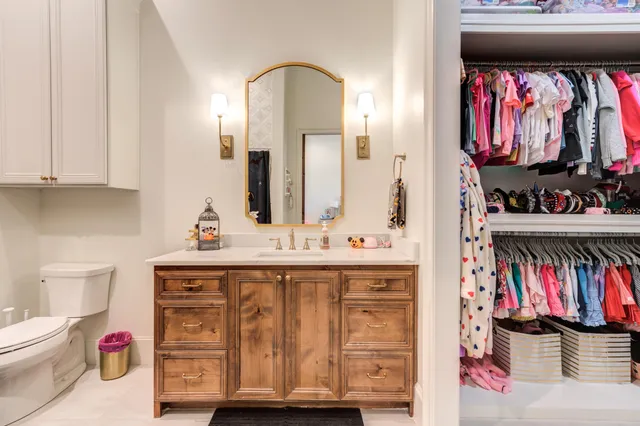 $2,200,000 | 8216 East County Road 6100, Idalou, TX 79329