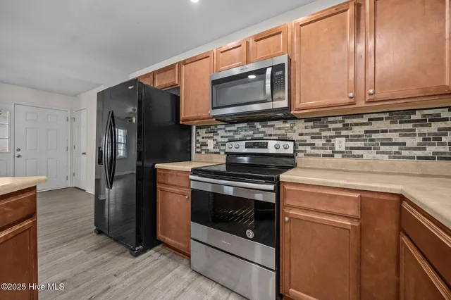 $260,000 | 4015 West T Whitehead Drive, Jacksonville, NC 28546