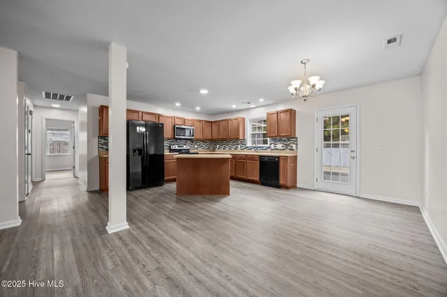 $260,000 | 4015 West T Whitehead Drive, Jacksonville, NC 28546